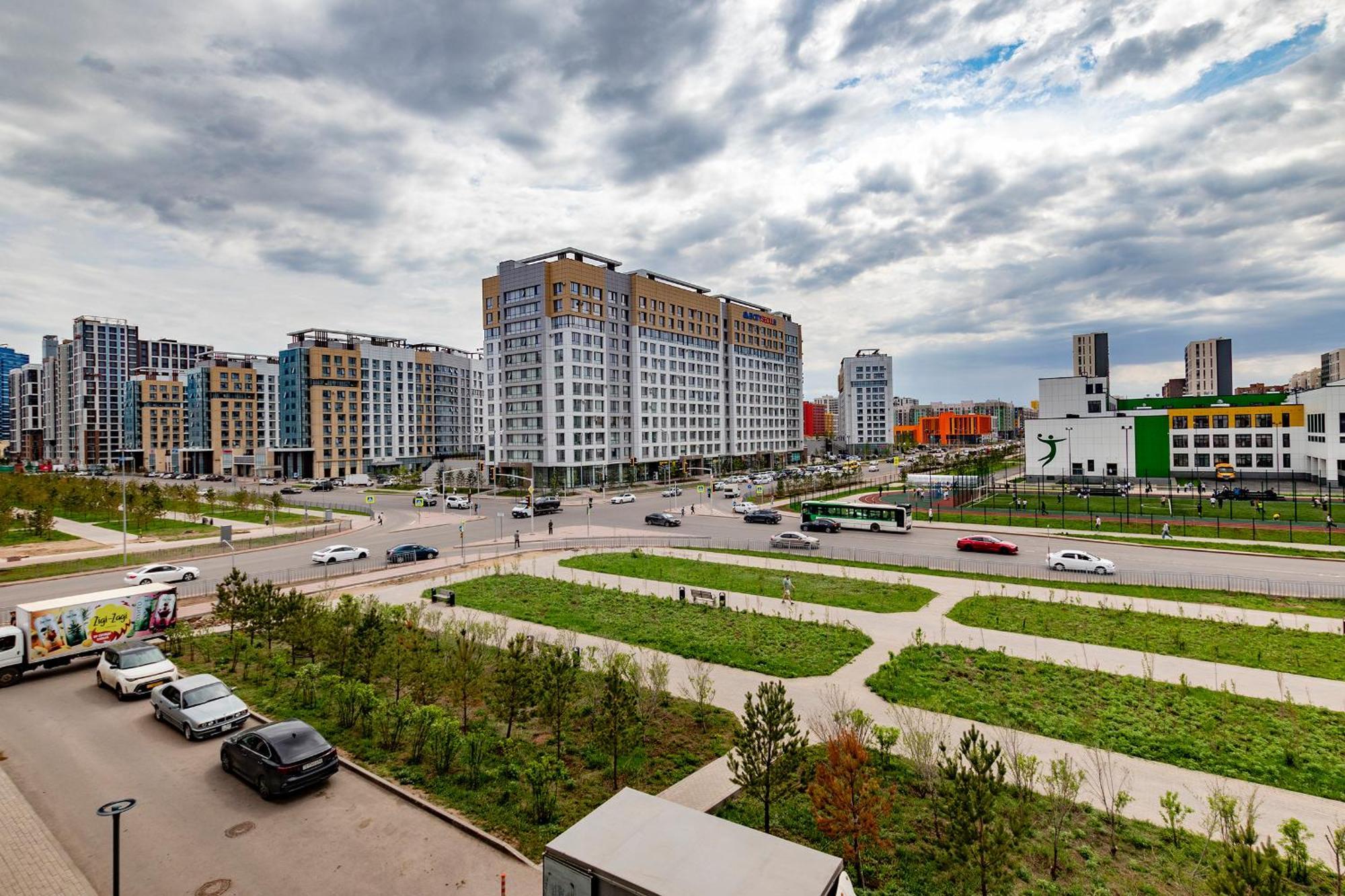 Raisson Aparthotel Af96 Хан Шатыр Astana Exterior foto